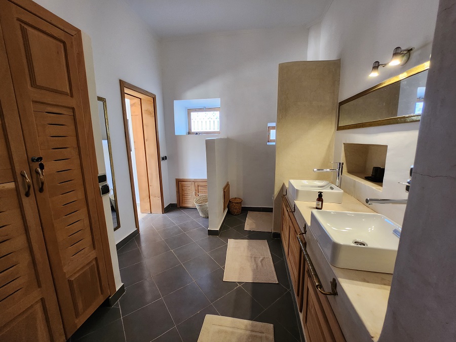 room_4_1733749544
